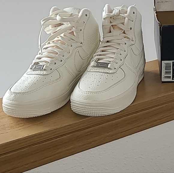 Nike Air Force One Sculpt - Picture 1 of 5